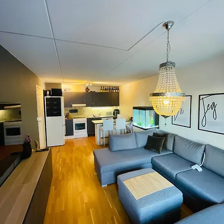 Apartment 40kvd Ap Walking Distance To Everyting